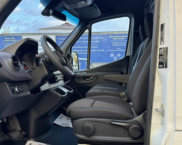 Белый Мерседес Sprinter, объемом двигателя 0 л и пробегом 1 тыс. км за 26999 $, фото 10 на Automoto.ua