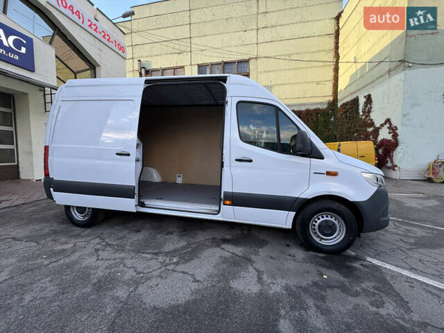Белый Мерседес Sprinter, объемом двигателя 0 л и пробегом 1 тыс. км за 26999 $, фото 30 на Automoto.ua