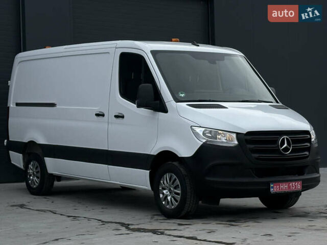 Білий Мерседес Sprinter, об'ємом двигуна 2.2 л та пробігом 64 тис. км за 29999 $, фото 6 на Automoto.ua