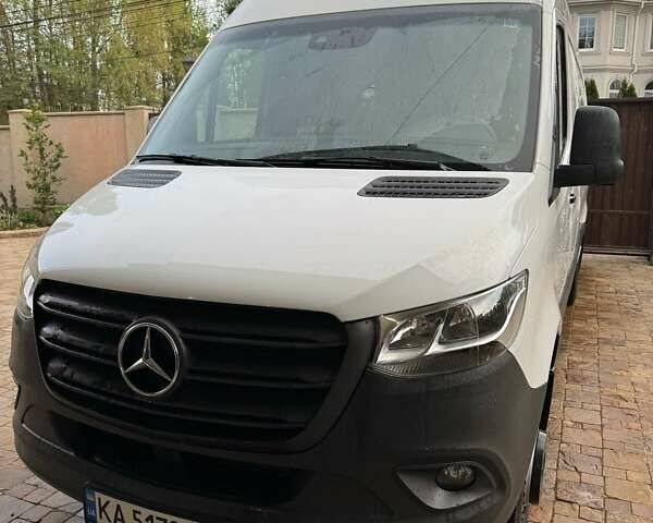 Белый Мерседес Sprinter, объемом двигателя 1.95 л и пробегом 20 тыс. км за 61684 $, фото 1 на Automoto.ua