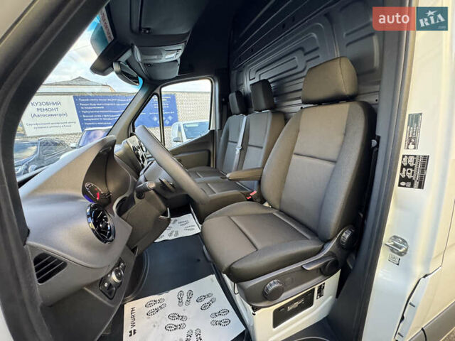 Белый Мерседес Sprinter, объемом двигателя 0 л и пробегом 1 тыс. км за 26999 $, фото 12 на Automoto.ua