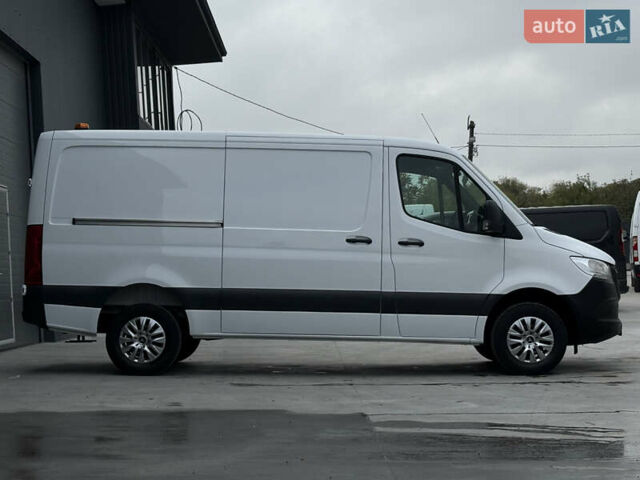 Білий Мерседес Sprinter, об'ємом двигуна 2.2 л та пробігом 64 тис. км за 29999 $, фото 29 на Automoto.ua