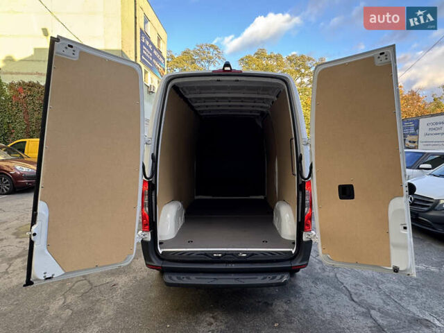 Белый Мерседес Sprinter, объемом двигателя 0 л и пробегом 1 тыс. км за 26999 $, фото 37 на Automoto.ua