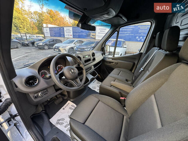 Белый Мерседес Sprinter, объемом двигателя 0 л и пробегом 1 тыс. км за 26999 $, фото 11 на Automoto.ua
