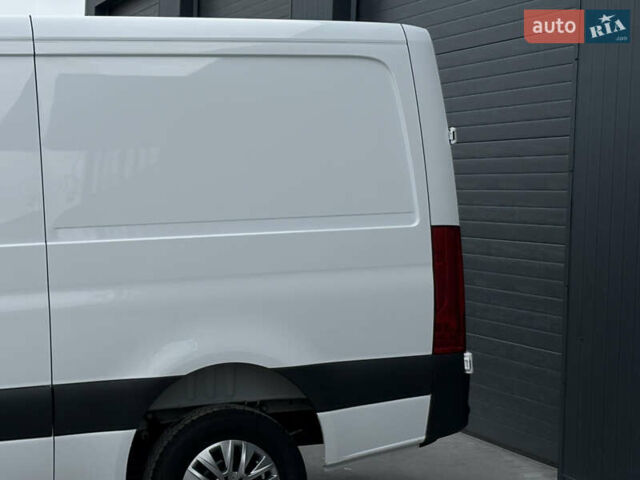 Білий Мерседес Sprinter, об'ємом двигуна 2.2 л та пробігом 64 тис. км за 29999 $, фото 9 на Automoto.ua