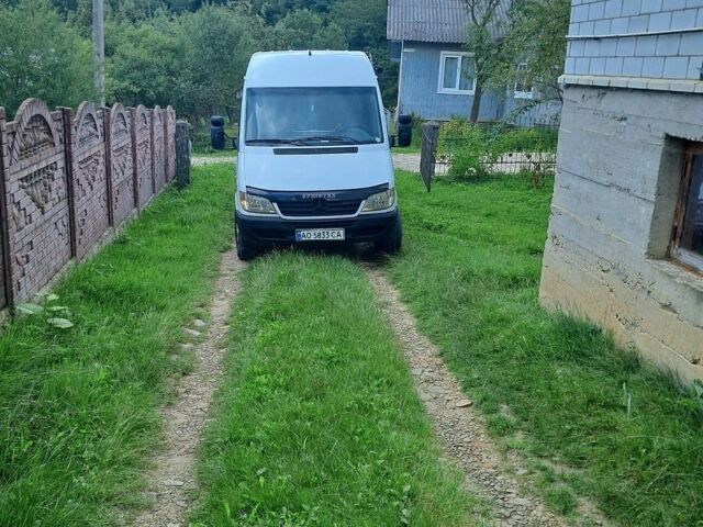 Білий Мерседес Sprinter, об'ємом двигуна 2.2 л та пробігом 740 тис. км за 11000 $, фото 1 на Automoto.ua