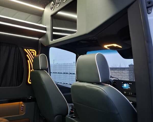 Білий Мерседес Sprinter, об'ємом двигуна 1.9 л та пробігом 265 тис. км за 42000 $, фото 12 на Automoto.ua