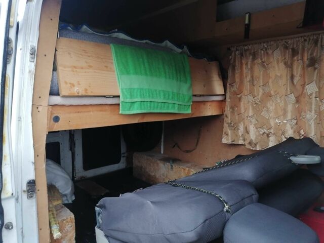 Білий Мерседес Sprinter, об'ємом двигуна 2.3 л та пробігом 559 тис. км за 2850 $, фото 3 на Automoto.ua