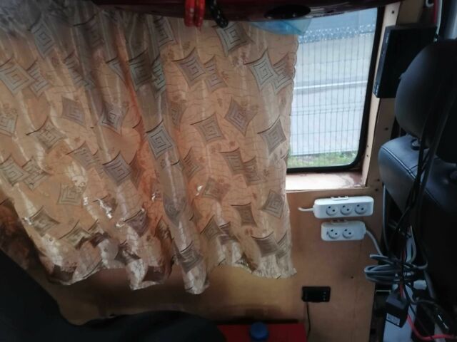 Білий Мерседес Sprinter, об'ємом двигуна 2.3 л та пробігом 559 тис. км за 2850 $, фото 8 на Automoto.ua