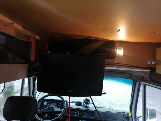 Білий Мерседес Sprinter, об'ємом двигуна 2.3 л та пробігом 559 тис. км за 2850 $, фото 7 на Automoto.ua