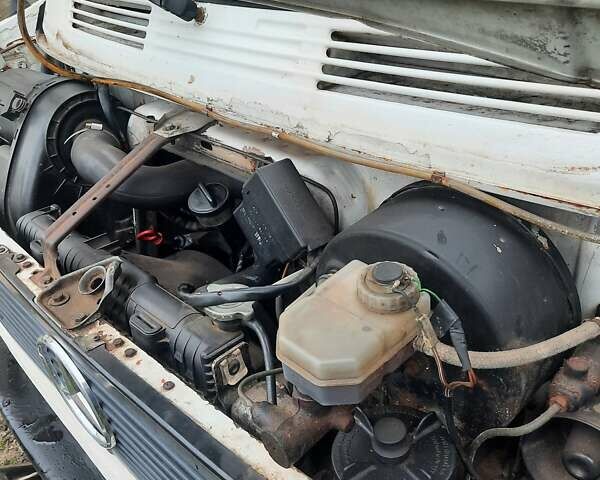 Білий Мерседес Sprinter, об'ємом двигуна 2.3 л та пробігом 500 тис. км за 2000 $, фото 2 на Automoto.ua