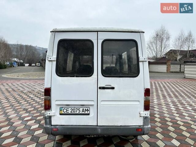 Білий Мерседес Sprinter, об'ємом двигуна 2.3 л та пробігом 550 тис. км за 2700 $, фото 5 на Automoto.ua