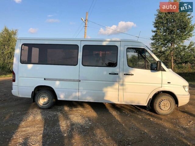 Белый Мерседес Sprinter, объемом двигателя 2.3 л и пробегом 400 тыс. км за 3612 $, фото 3 на Automoto.ua
