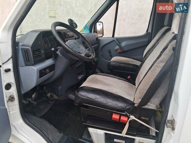 Белый Мерседес Sprinter, объемом двигателя 2.87 л и пробегом 715 тыс. км за 6500 $, фото 21 на Automoto.ua