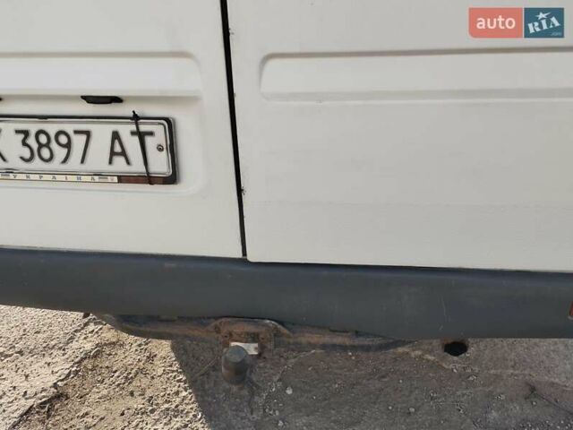Белый Мерседес Sprinter, объемом двигателя 2.9 л и пробегом 100 тыс. км за 6500 $, фото 8 на Automoto.ua