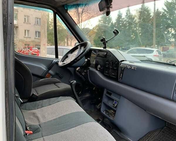 Білий Мерседес Sprinter, об'ємом двигуна 2.9 л та пробігом 800 тис. км за 4500 $, фото 4 на Automoto.ua