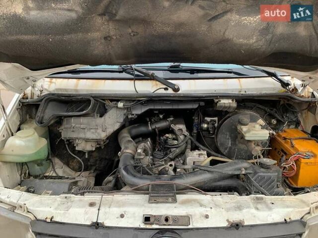 Білий Мерседес Sprinter, об'ємом двигуна 2.9 л та пробігом 800 тис. км за 4500 $, фото 5 на Automoto.ua