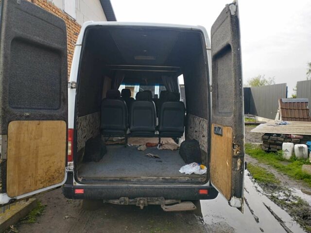 Белый Мерседес Sprinter, объемом двигателя 2.9 л и пробегом 800 тыс. км за 6000 $, фото 10 на Automoto.ua