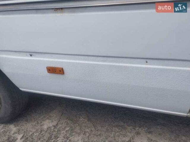 Белый Мерседес Sprinter, объемом двигателя 2.9 л и пробегом 100 тыс. км за 6500 $, фото 1 на Automoto.ua
