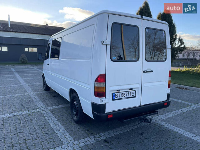Белый Мерседес Sprinter, объемом двигателя 2.87 л и пробегом 431 тыс. км за 8000 $, фото 10 на Automoto.ua