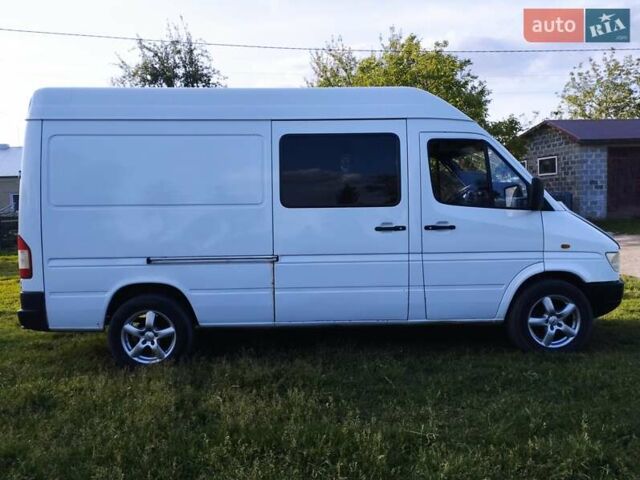 Белый Мерседес Sprinter, объемом двигателя 2.87 л и пробегом 900 тыс. км за 6000 $, фото 5 на Automoto.ua