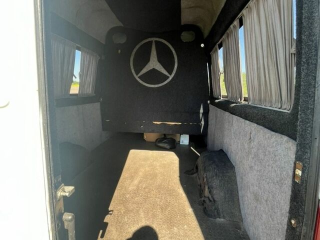 Белый Мерседес Sprinter, объемом двигателя 2.87 л и пробегом 480 тыс. км за 4200 $, фото 6 на Automoto.ua