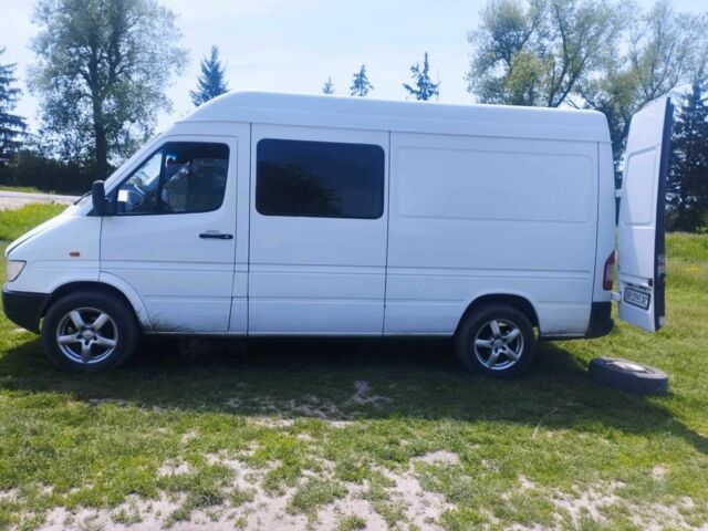 Белый Мерседес Sprinter, объемом двигателя 2.9 л и пробегом 800 тыс. км за 6000 $, фото 6 на Automoto.ua