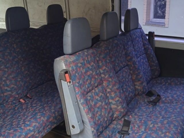 Белый Мерседес Sprinter, объемом двигателя 2.3 л и пробегом 450 тыс. км за 3600 $, фото 2 на Automoto.ua