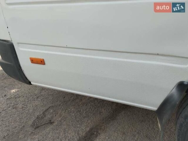 Белый Мерседес Sprinter, объемом двигателя 2.9 л и пробегом 100 тыс. км за 6500 $, фото 11 на Automoto.ua