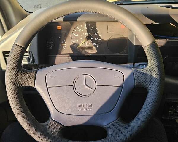 Белый Мерседес Sprinter, объемом двигателя 2.87 л и пробегом 550 тыс. км за 6500 $, фото 5 на Automoto.ua