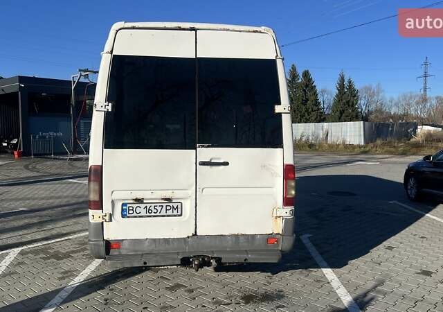 Белый Мерседес Sprinter, объемом двигателя 2.87 л и пробегом 450 тыс. км за 5000 $, фото 4 на Automoto.ua