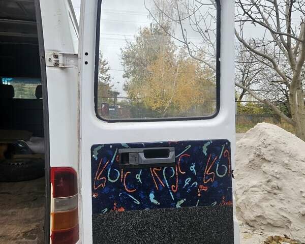 Белый Мерседес Sprinter, объемом двигателя 2.87 л и пробегом 550 тыс. км за 6500 $, фото 6 на Automoto.ua