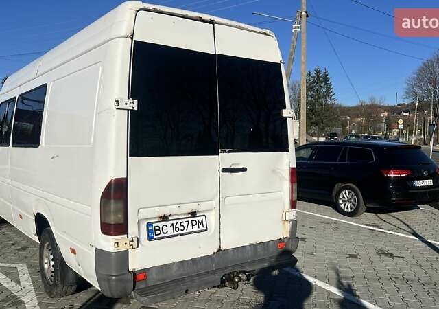 Белый Мерседес Sprinter, объемом двигателя 2.87 л и пробегом 450 тыс. км за 5100 $, фото 3 на Automoto.ua