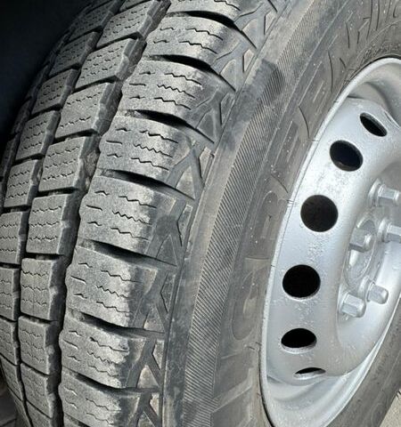 Белый Мерседес Sprinter, объемом двигателя 2.87 л и пробегом 300 тыс. км за 5500 $, фото 8 на Automoto.ua