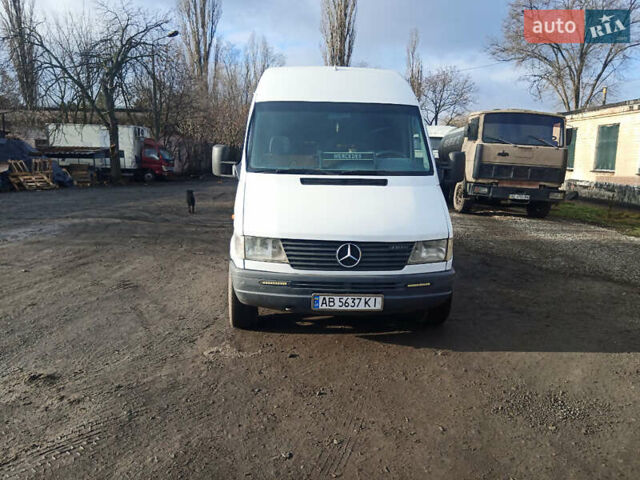 Білий Мерседес Sprinter, об'ємом двигуна 2.87 л та пробігом 380 тис. км за 7200 $, фото 1 на Automoto.ua