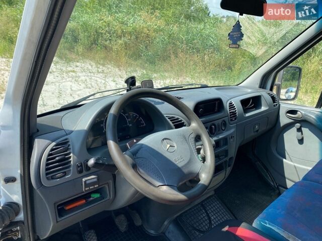 Белый Мерседес Sprinter, объемом двигателя 2.2 л и пробегом 833 тыс. км за 7400 $, фото 13 на Automoto.ua