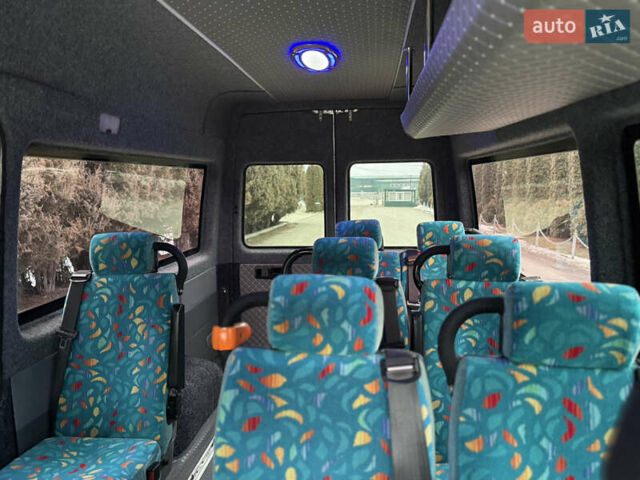 Білий Мерседес Sprinter, об'ємом двигуна 2.2 л та пробігом 400 тис. км за 6999 $, фото 35 на Automoto.ua