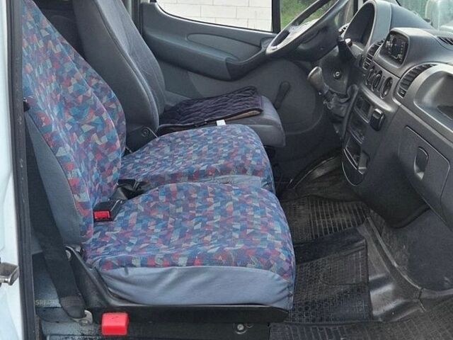 Белый Мерседес Sprinter, объемом двигателя 2.15 л и пробегом 600 тыс. км за 6300 $, фото 11 на Automoto.ua