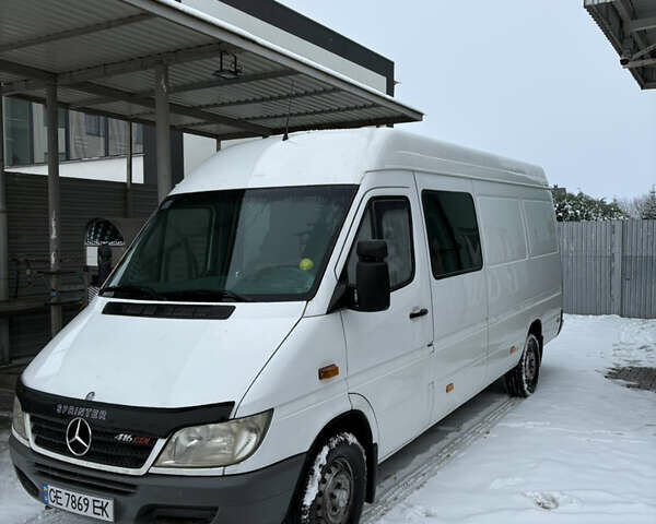 Белый Мерседес Sprinter, объемом двигателя 2.7 л и пробегом 300 тыс. км за 11000 $, фото 1 на Automoto.ua