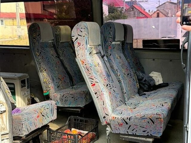 Белый Мерседес Sprinter, объемом двигателя 2.15 л и пробегом 685 тыс. км за 6300 $, фото 63 на Automoto.ua