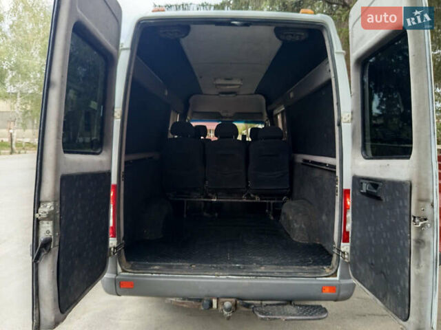 Белый Мерседес Sprinter, объемом двигателя 2.15 л и пробегом 645 тыс. км за 8900 $, фото 12 на Automoto.ua