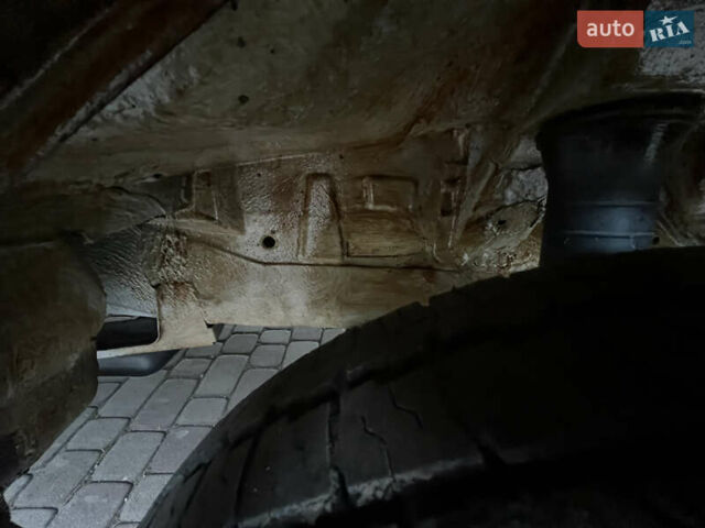 Белый Мерседес Sprinter, объемом двигателя 2.7 л и пробегом 700 тыс. км за 13800 $, фото 12 на Automoto.ua