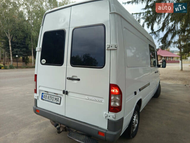Белый Мерседес Sprinter, объемом двигателя 2.15 л и пробегом 645 тыс. км за 8900 $, фото 15 на Automoto.ua
