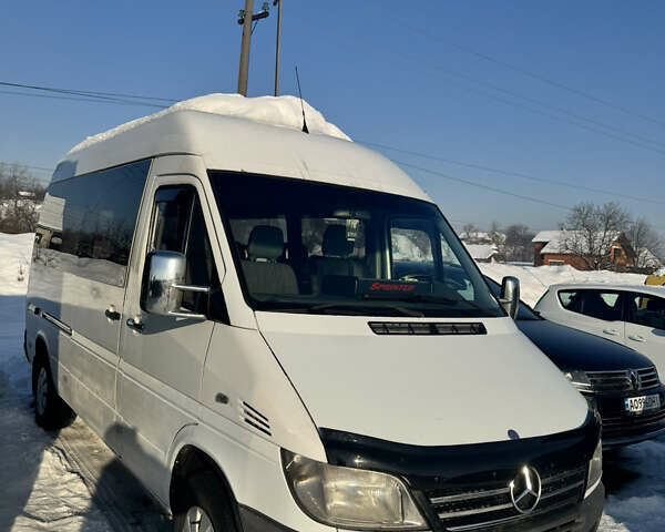 Білий Мерседес Sprinter, об'ємом двигуна 2.15 л та пробігом 640 тис. км за 5800 $, фото 4 на Automoto.ua