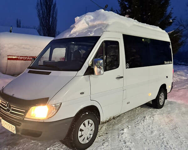 Білий Мерседес Sprinter, об'ємом двигуна 2.15 л та пробігом 640 тис. км за 5800 $, фото 1 на Automoto.ua