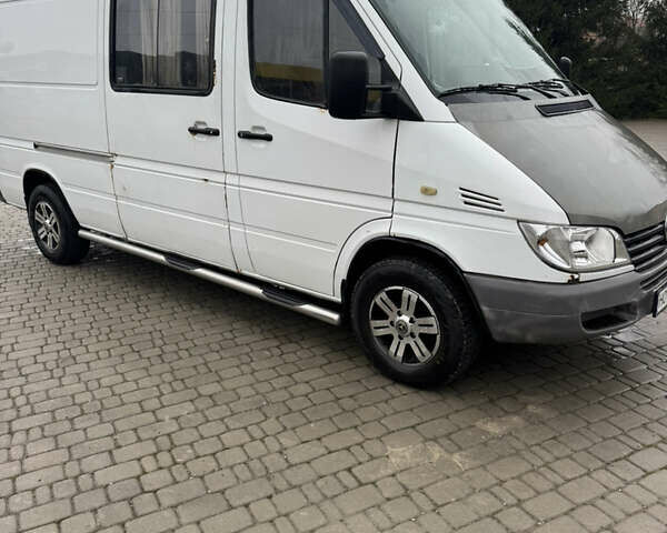 Білий Мерседес Sprinter, об'ємом двигуна 2.15 л та пробігом 200 тис. км за 6500 $, фото 4 на Automoto.ua
