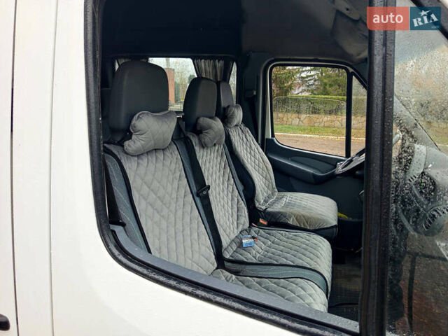 Белый Мерседес Sprinter, объемом двигателя 2.15 л и пробегом 645 тыс. км за 8900 $, фото 5 на Automoto.ua