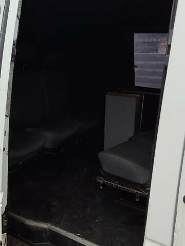 Белый Мерседес Sprinter, объемом двигателя 2.2 л и пробегом 484 тыс. км за 4700 $, фото 9 на Automoto.ua