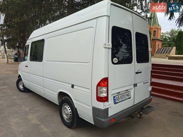 Белый Мерседес Sprinter, объемом двигателя 2.15 л и пробегом 645 тыс. км за 8900 $, фото 13 на Automoto.ua