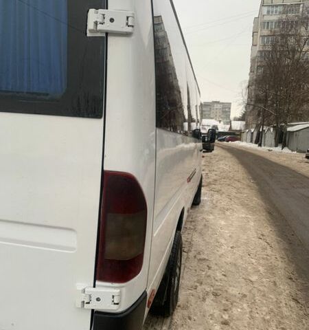 Белый Мерседес Sprinter, объемом двигателя 2.15 л и пробегом 515 тыс. км за 8700 $, фото 6 на Automoto.ua